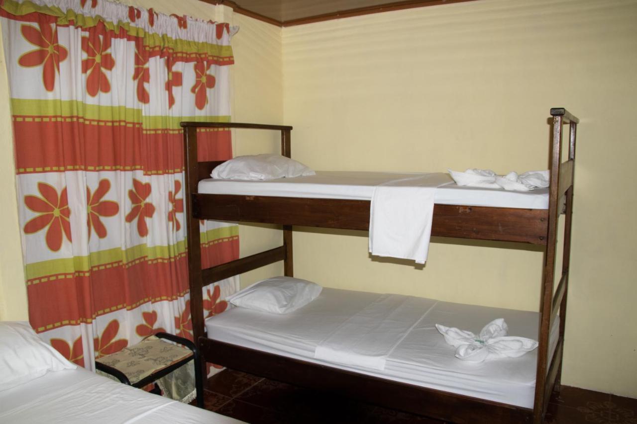 The Corner House Apartment Tortuguero Exterior foto